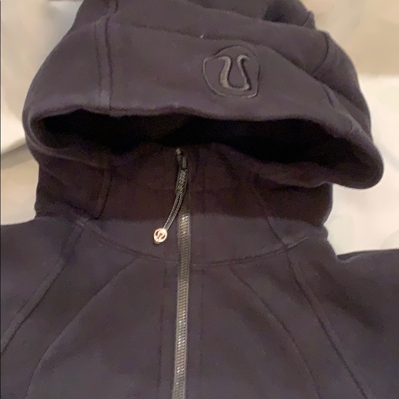 Lululemon Scuba hoodie - Picture 4 of 5